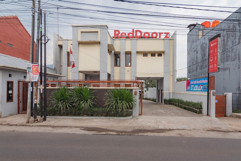 Apartemen Pinewood